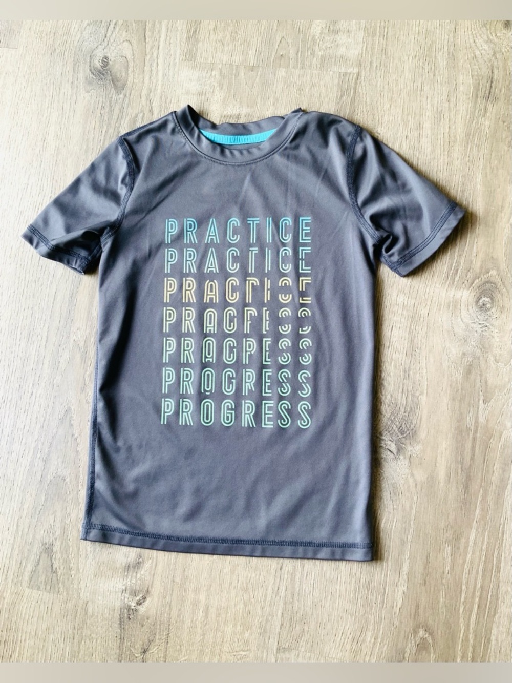 All in Motion Active Shirt Boys Small 6/7